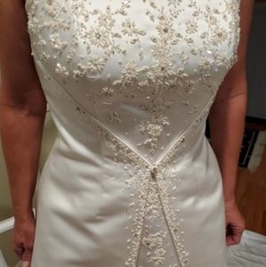 Wedding dress NWOT (attached) Size 14